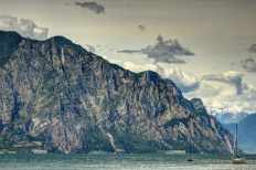 Felswand von Malcesine aus fotografiert